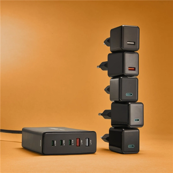 Hama USB nabíjecí stanice GaN, 3x USB-C PD, 2x USB-A (1x QC), 140 W