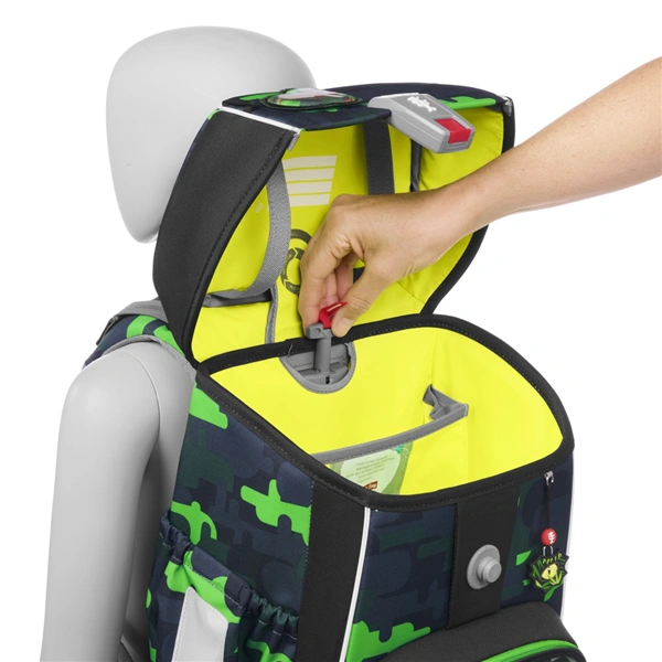 Školní aktovka Step by Step GIANT, Black Cat Chiko - 5 dílný set, AGR certifikát