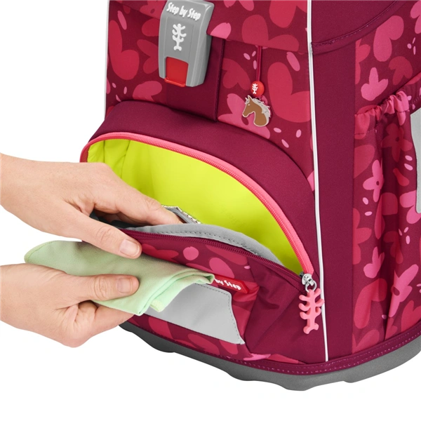 Školní aktovka Step by Step GIANT, Wild Horse Nora - 5 dílný set, AGR certifikát