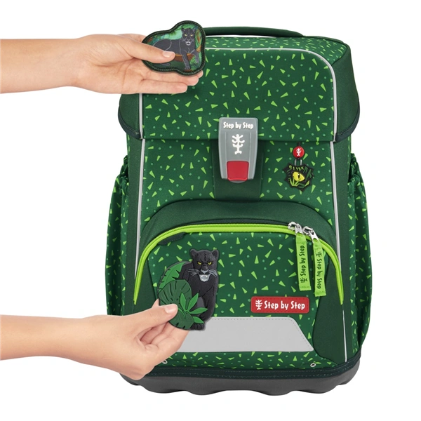 Školní aktovka Step by Step BASIS, Green Graphics - 4 dílný set, AGR certifikát