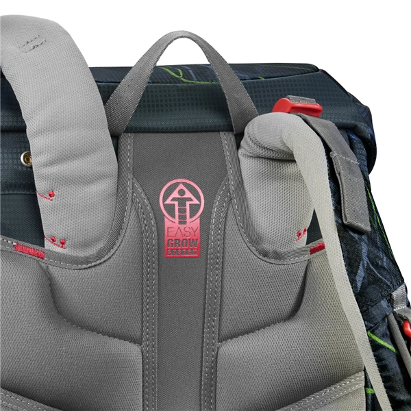 Školní aktovka Step by Step FIT, Danger Cat Chiko - 5 dílný set, AGR certifikát