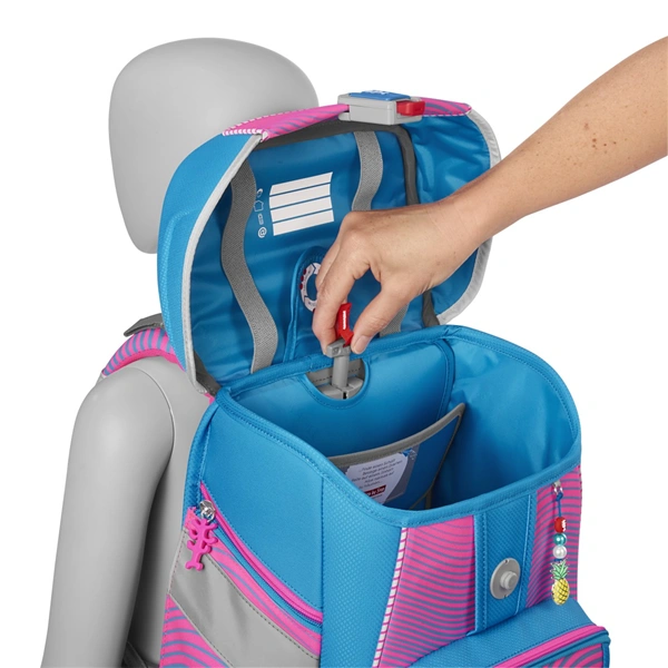 Školní aktovka Step by Step SPACE NEON, Kolibri Kaja - 5 dílný set, AGR certifikát